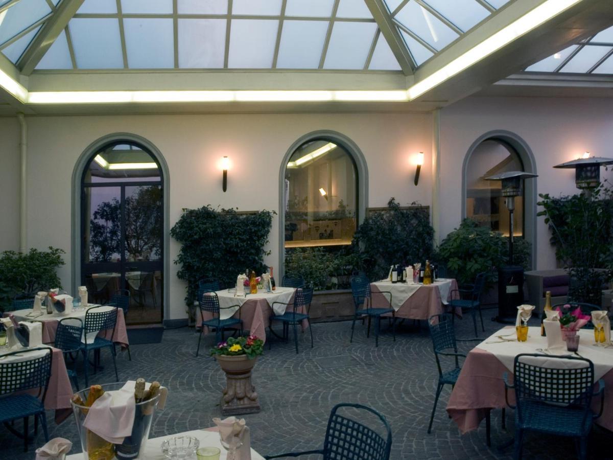 פארמה Hotel Verdi Boutique Hotel מראה חיצוני תמונה