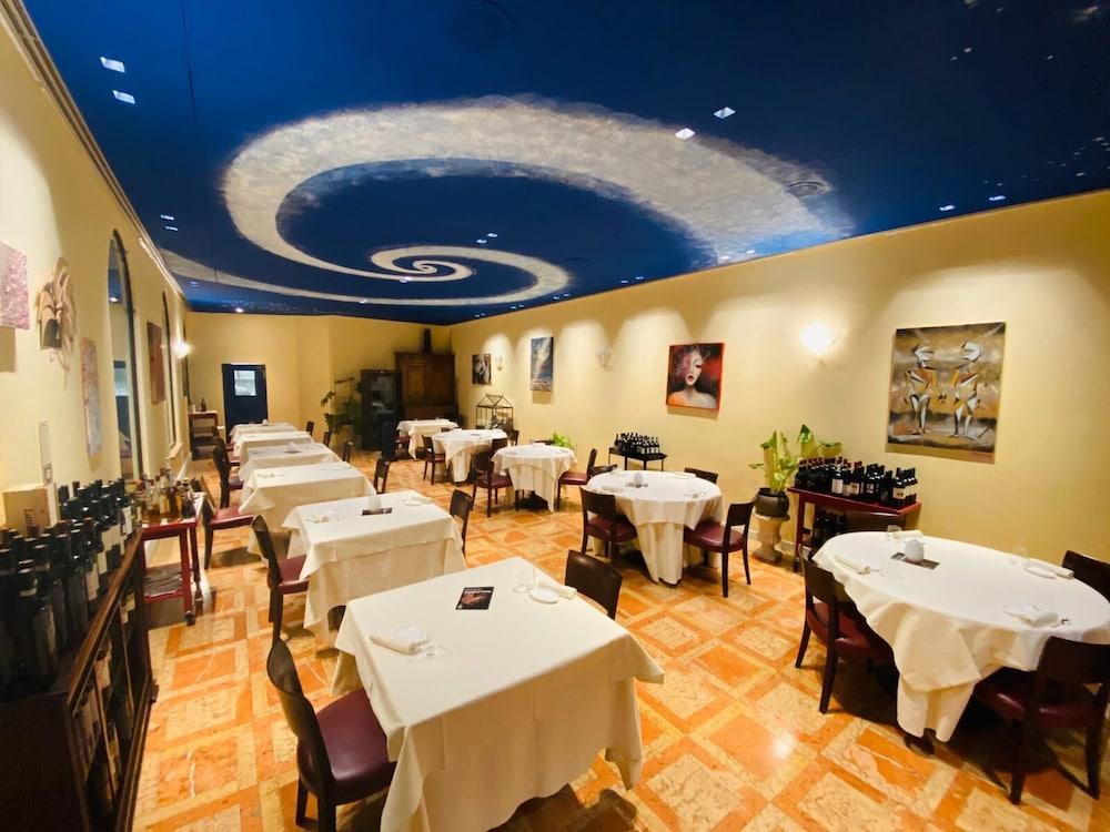 פארמה Hotel Verdi Boutique Hotel מראה חיצוני תמונה
